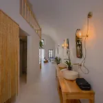 Elements Cave 4* Мегалохори