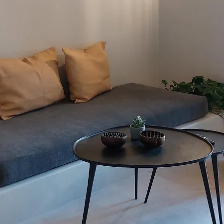 Elements Cave Aparthotel Megalochori (Santorini)