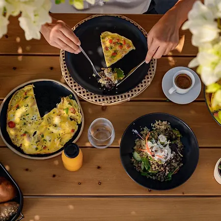 Aparthotel Elements Cave 4*