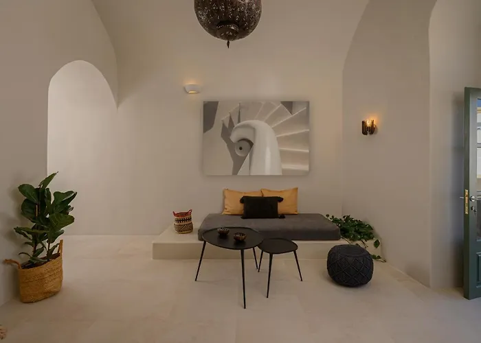 Elements Cave Aparthotel