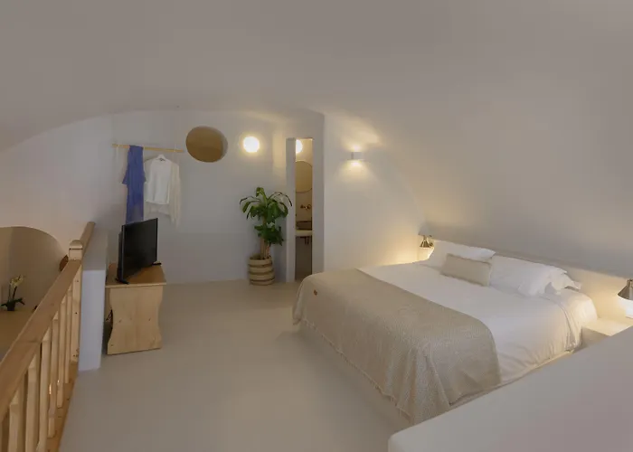 Elements Cave 4* Μεγαλοχώρι