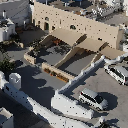 Apart-hotel Elements Cave 4*