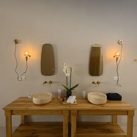 Apart-hotel Elements Cave 4*