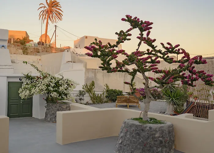 Elements Cave Aparthotel 4*